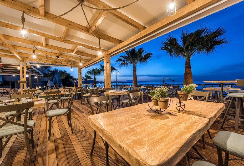 Windmill Bay Hotel Аргаси Экстерьер фото